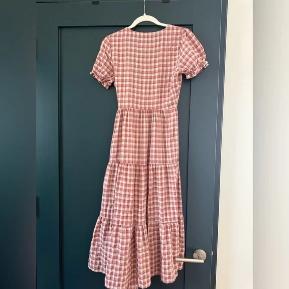 Nuuly Says Gah Dress. - Picture 2 of 2